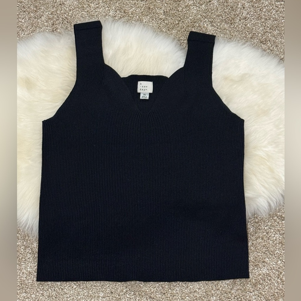 A New Day Women’s Black Ribbed V-Neck Sweater Tank Top Size XL - Picture 2 of 5